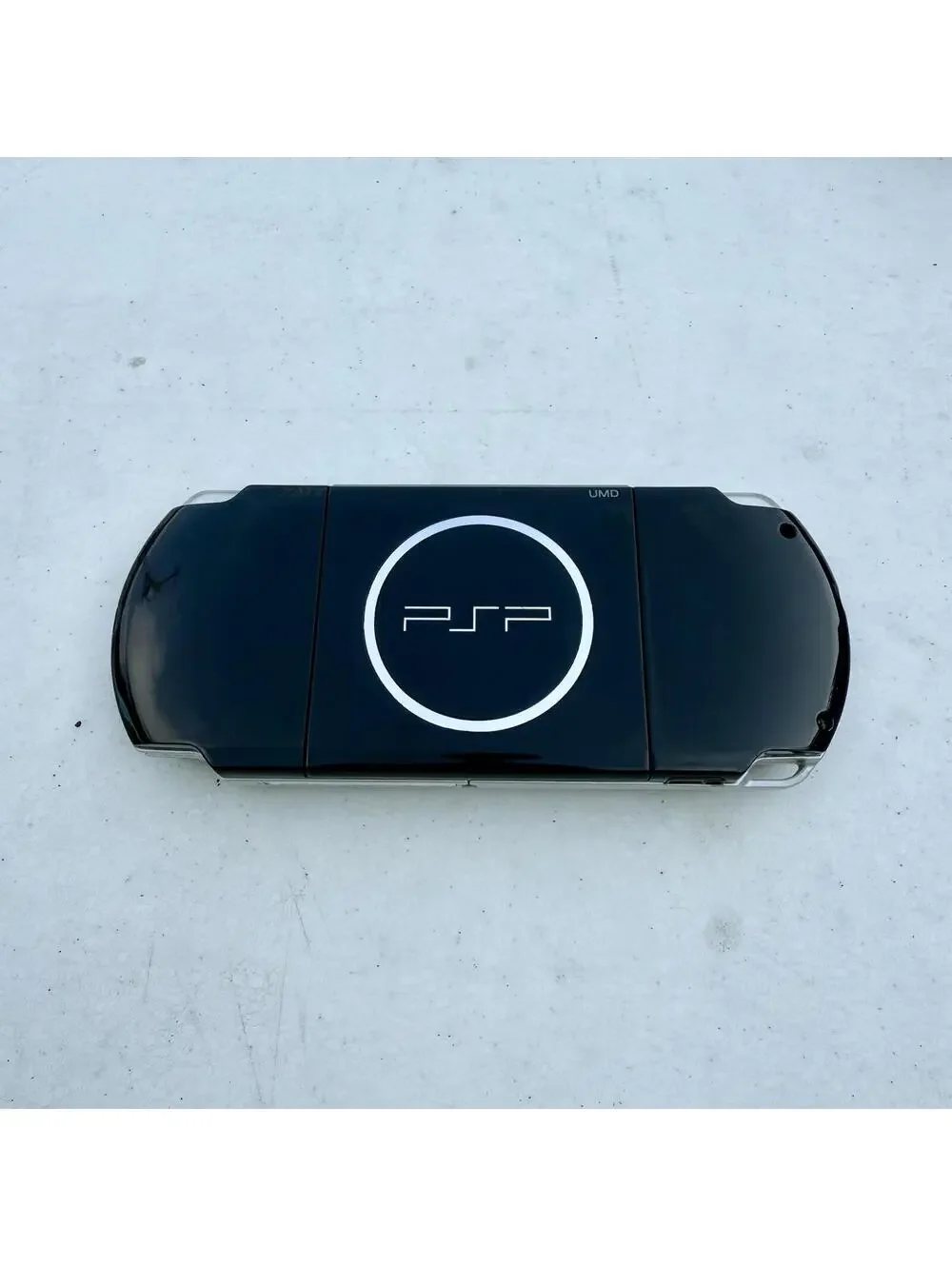 SONY PSP-3000 + Games Bundle Piano Black + USB Cable